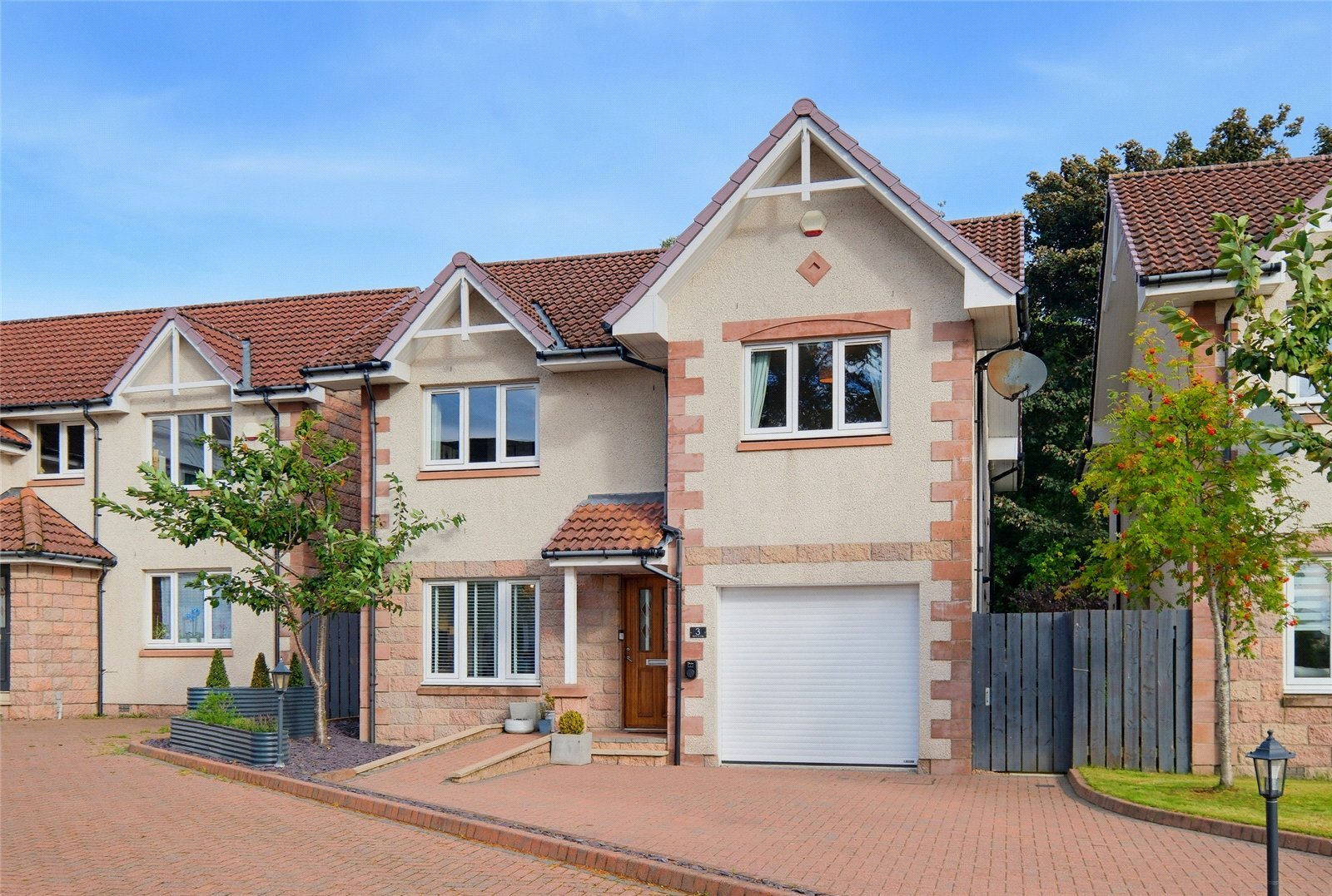 3 Slack Of Larg Old Skene Road, Skene, Westhill, Aberdeenshire, AB32 6UB